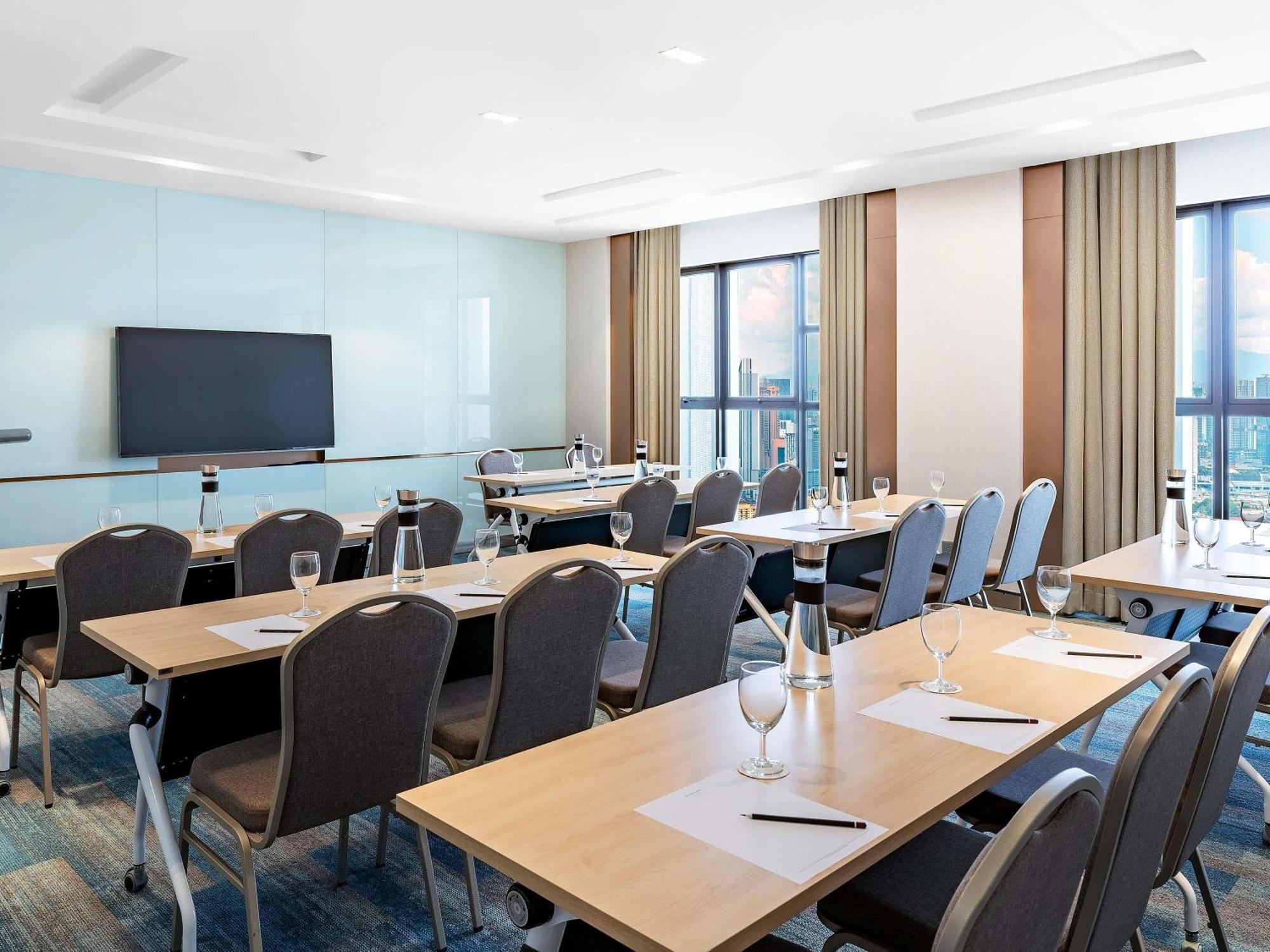 Mercure Kuala Lumpur Trion — Foto’s 1
